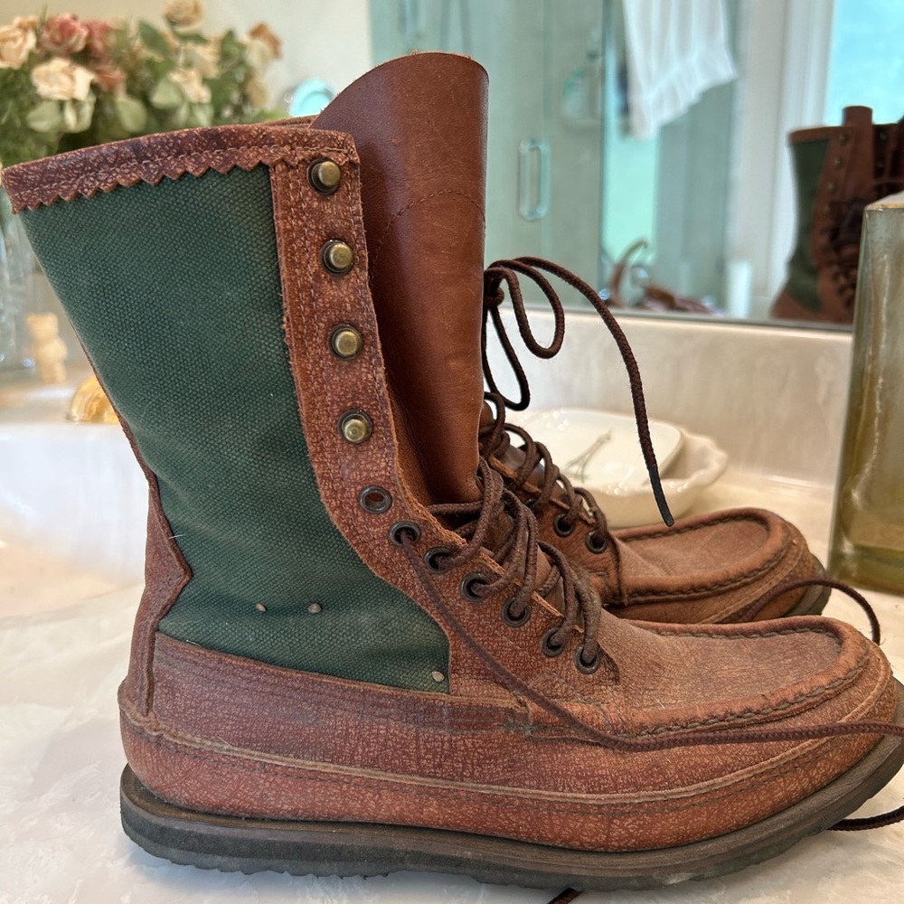 Russell Moccasin Co. Premium Build Custom Boots, Leather + Canvas Boots, Sz 7 - Picture 5 of 12